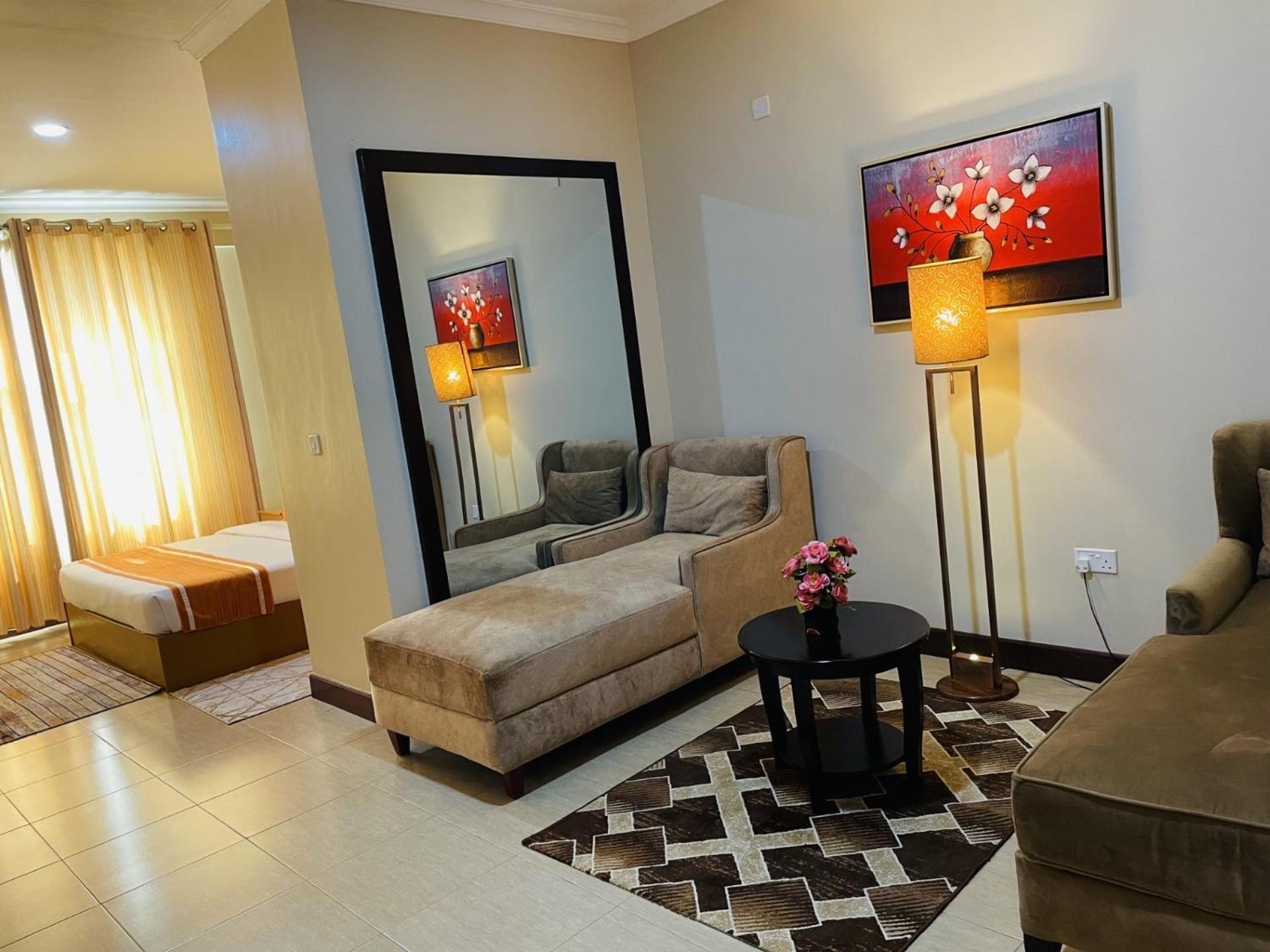 Nashera Hotels Dodoma Ngoại thất bức ảnh